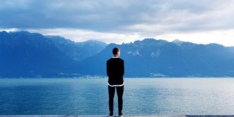 环保材料如何重塑现代家居：从装修风格到家具定制的绿色选择