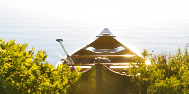 现代简约风格卧室装修全攻略：从软装搭配到整体风格的完美呈现