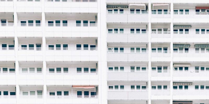 现代简约风格卧室设计：从软装搭配到整体家居设计的宁静空间营造指南